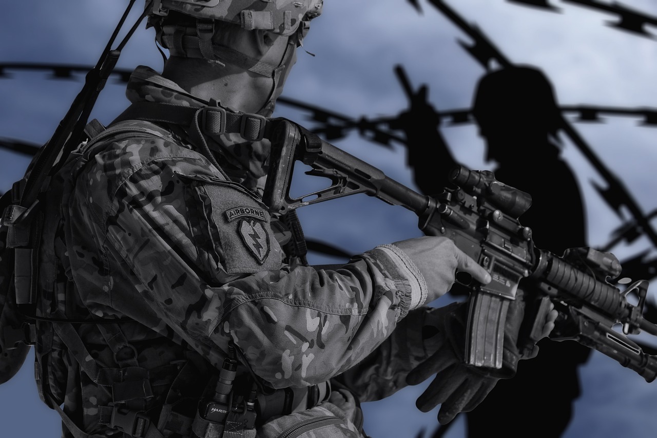 2015最新軍人帥氣圖片展現(xiàn)戰(zhàn)士英勇無(wú)畏風(fēng)采